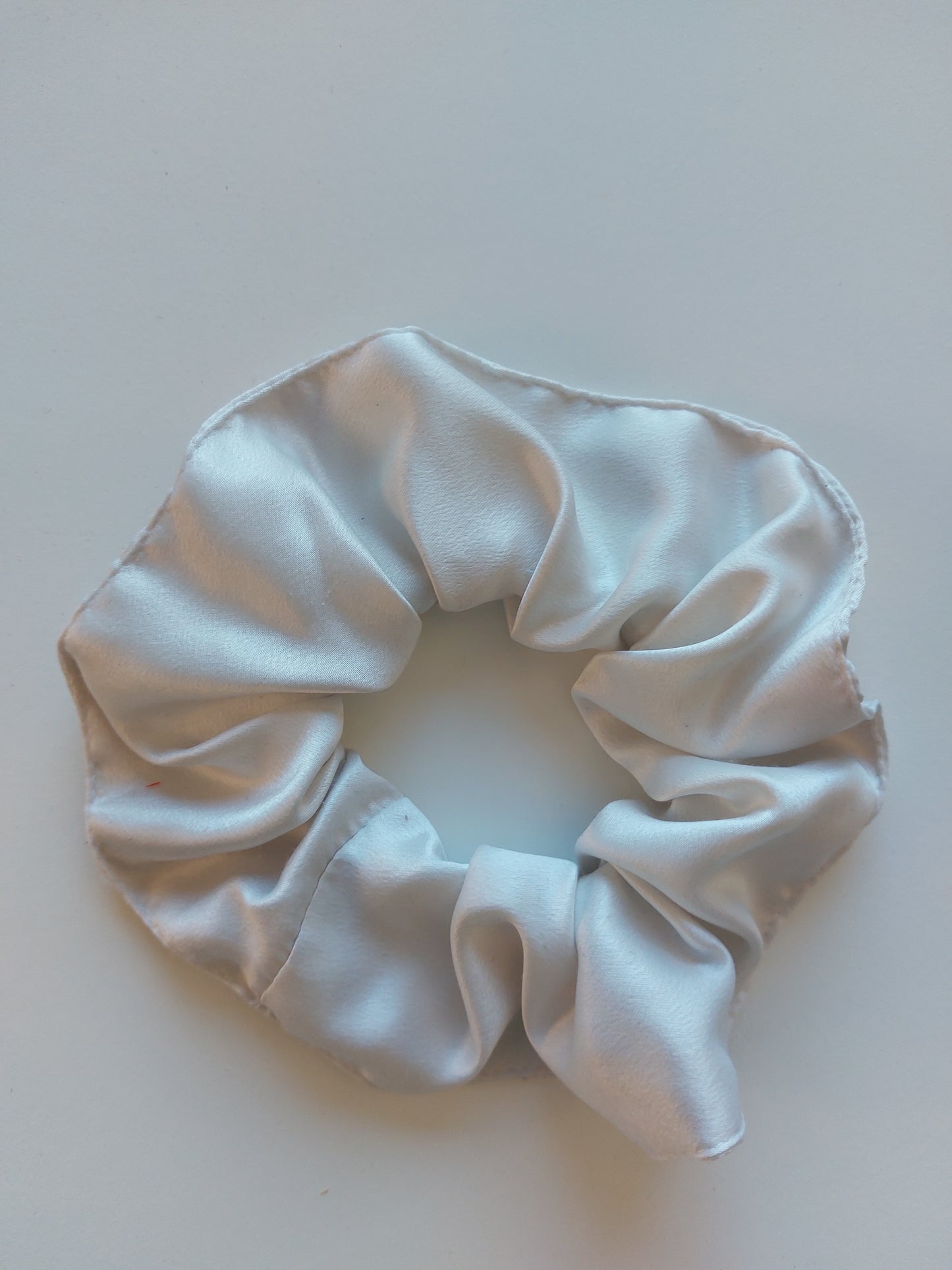 Chouchou satin blanc