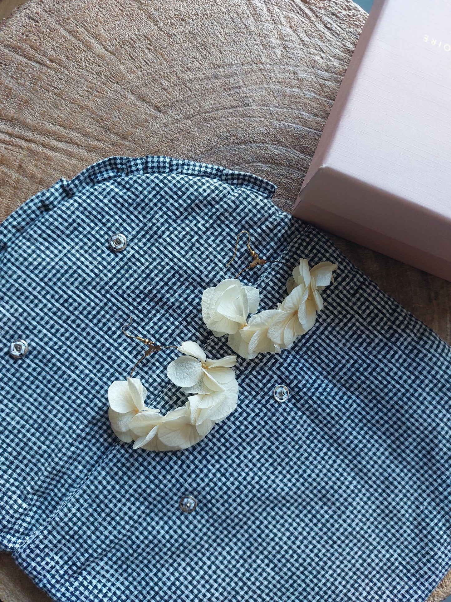 Pochette froufrou noir et blanc