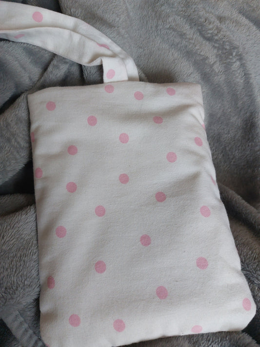 Housse de livre à pois rose