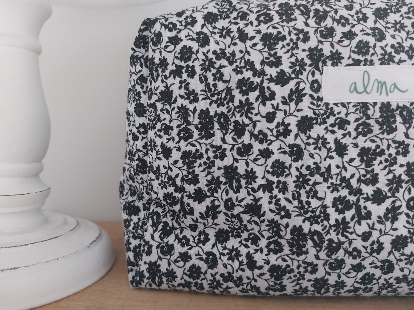Trousse de toilette Fleurie Noir et Blanc