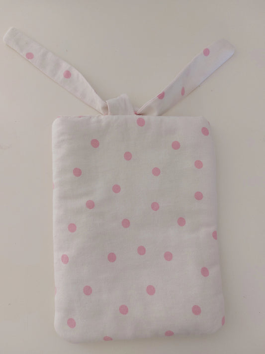 Housse de livre à pois rose upcyclée